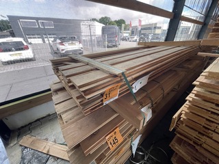 Ca. 46x Douglas channelsiding, 18x137mm, lengte 500cm